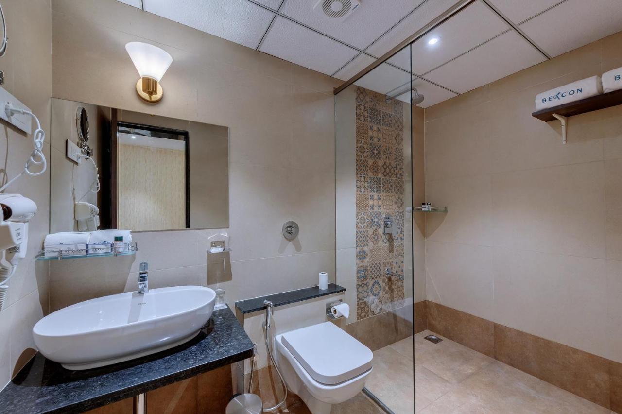 Hotel Guruprerna Dwārka Exteriör bild